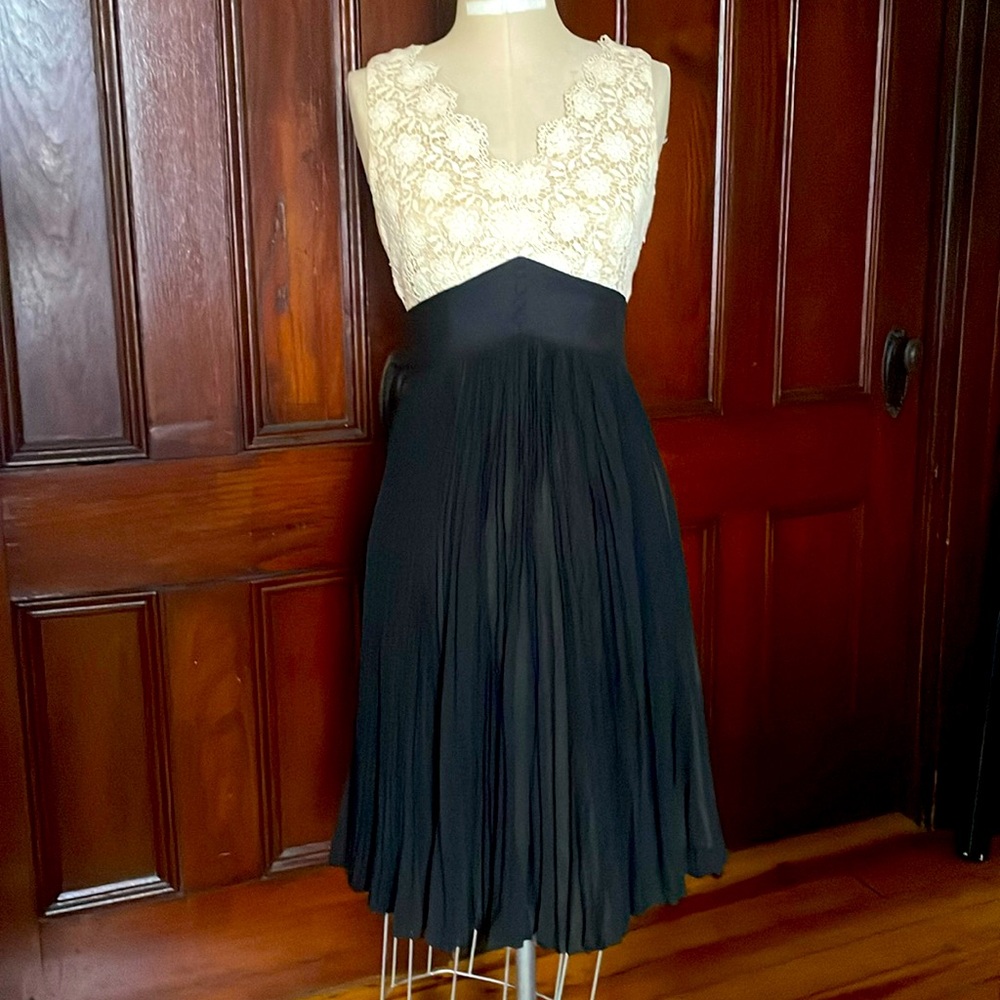Anthropologie cotton lace top black & ivory dress Size 4